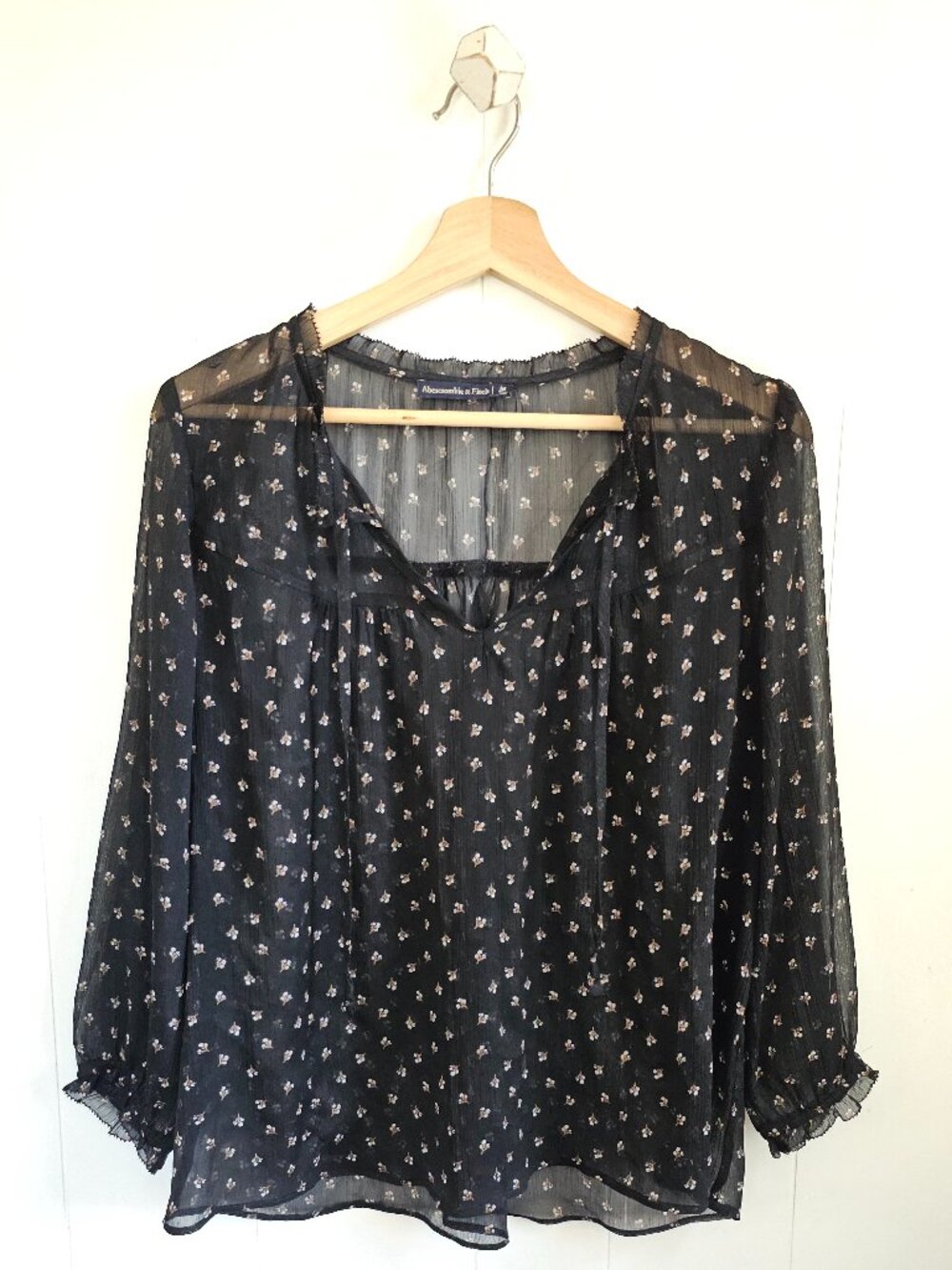 ABERCROMBIE Black Sheer Floral Blouse